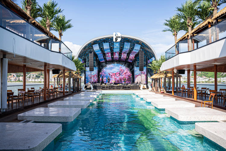 Du thuyền Dolphin Halong Cruise