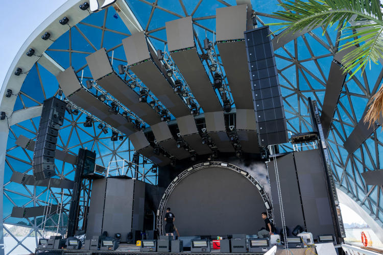 Du thuyền Dolphin Halong Cruise