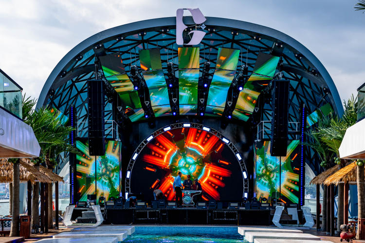 Du thuyền Dolphin Halong Cruise