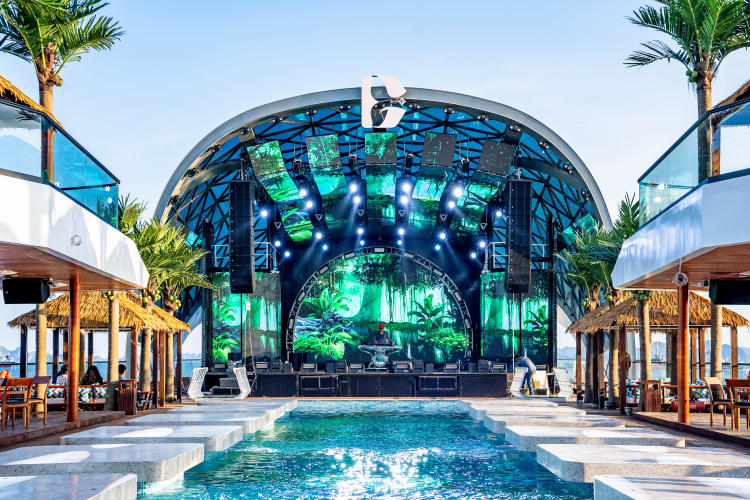 Du thuyền Dolphin Halong Cruise