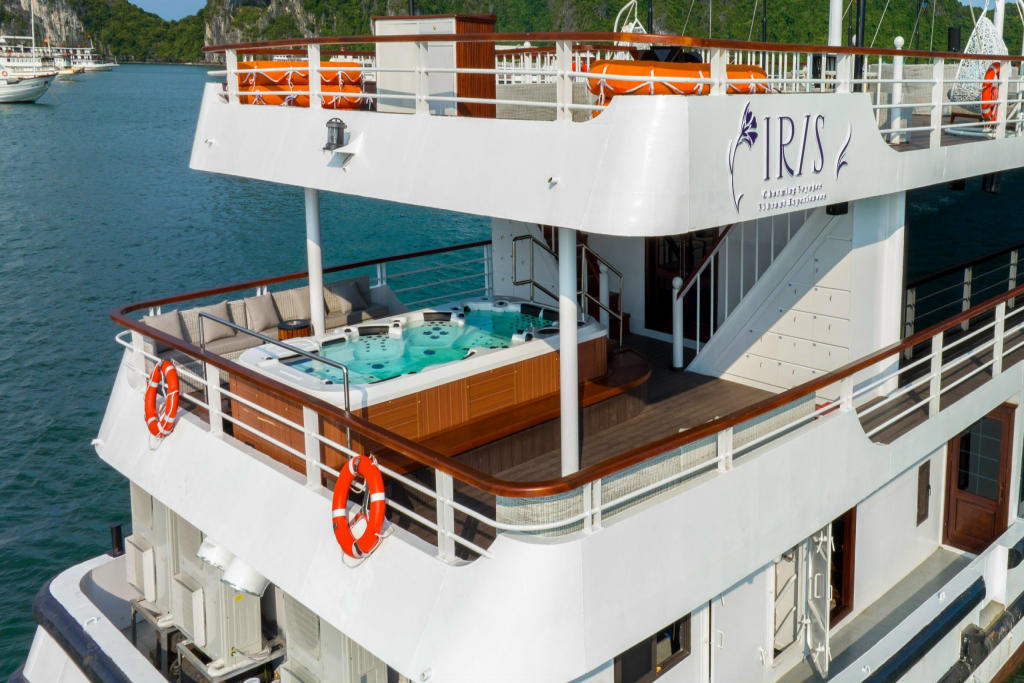 Du Thuyền Hạ Long 1 ngày Iris Cruise