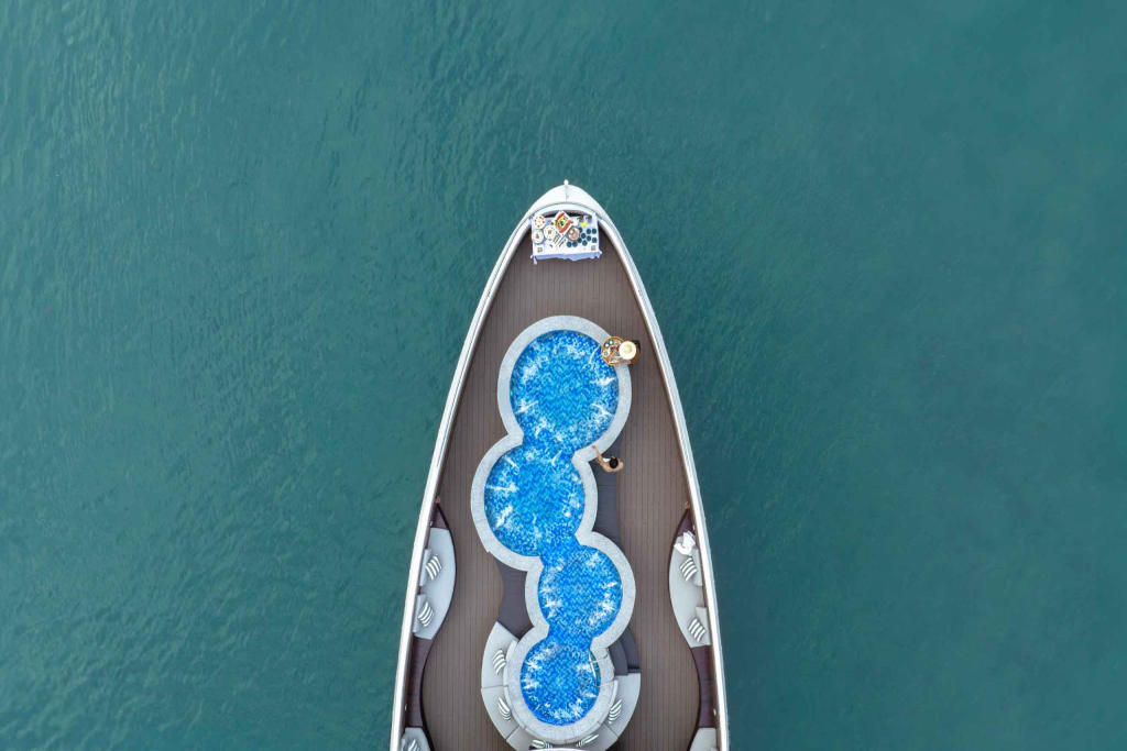 Du Thuyền Hạ Long 1 Ngày Symphony Cruise