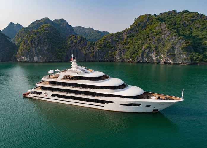 Du thuyền Scarlet Pearl Cruise  2 ngày 1 đêm