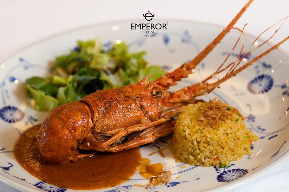 Du thuyền trong ngày Emperor Cruises Nha Trang