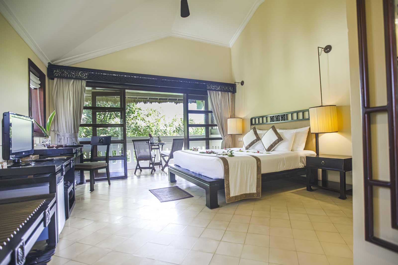 Allezboo Beach Resort & Spa Mũi Né