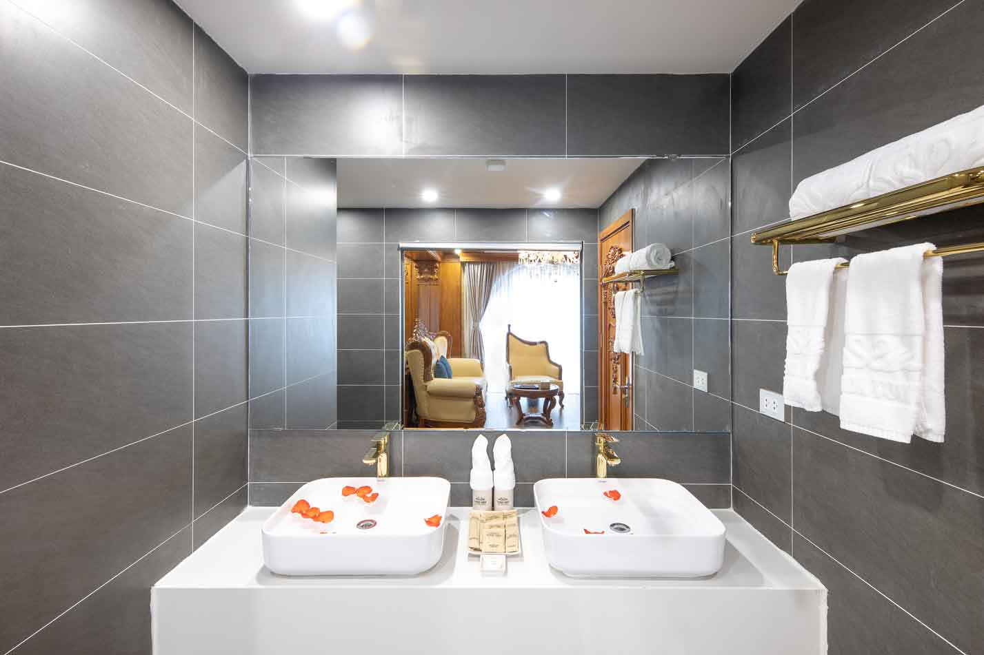 Glenda Tower Mộc Châu