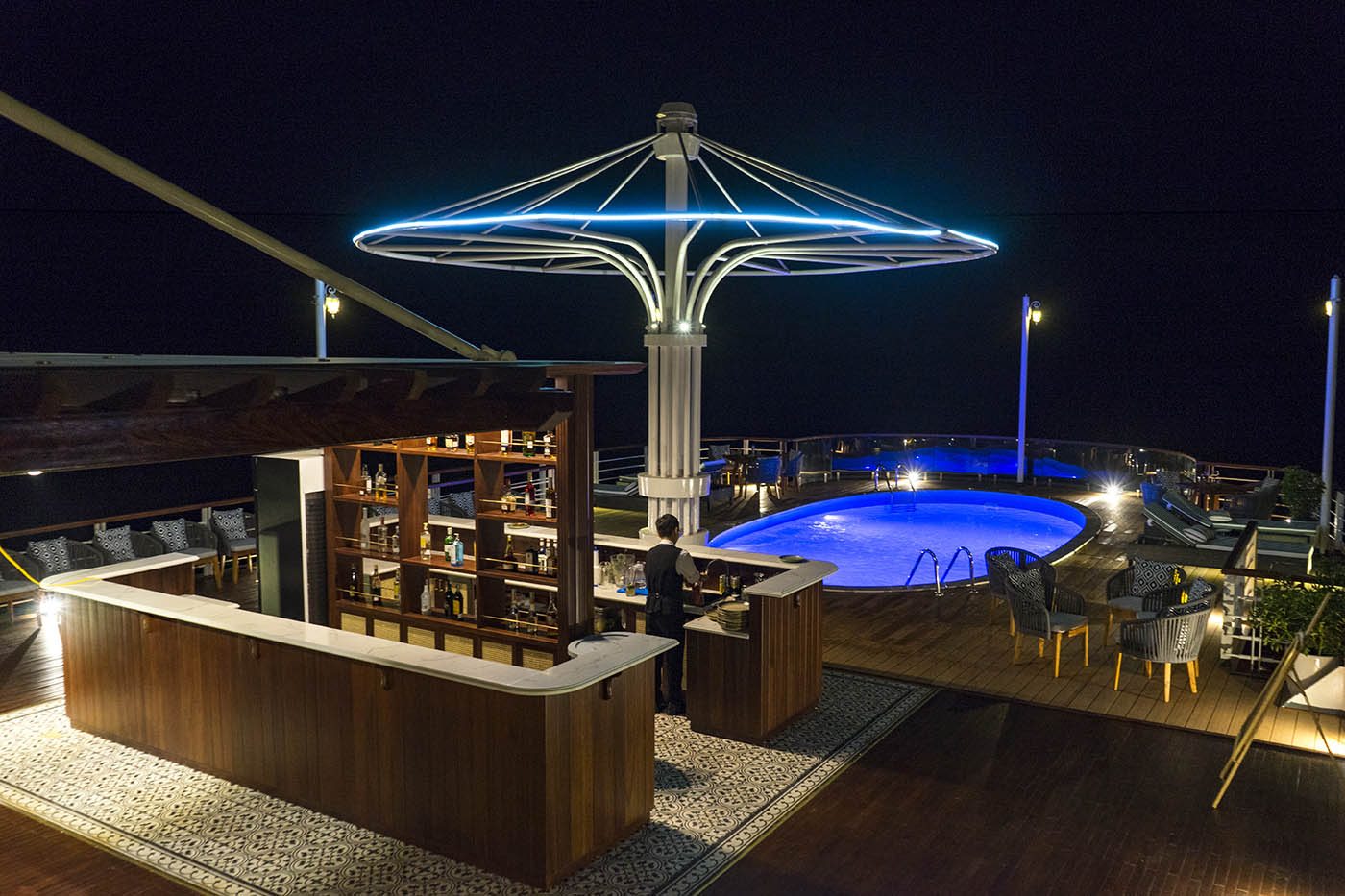 Du thuyền Heritage Bình Chuẩn Cruise 2 Ngày 1 Đêm