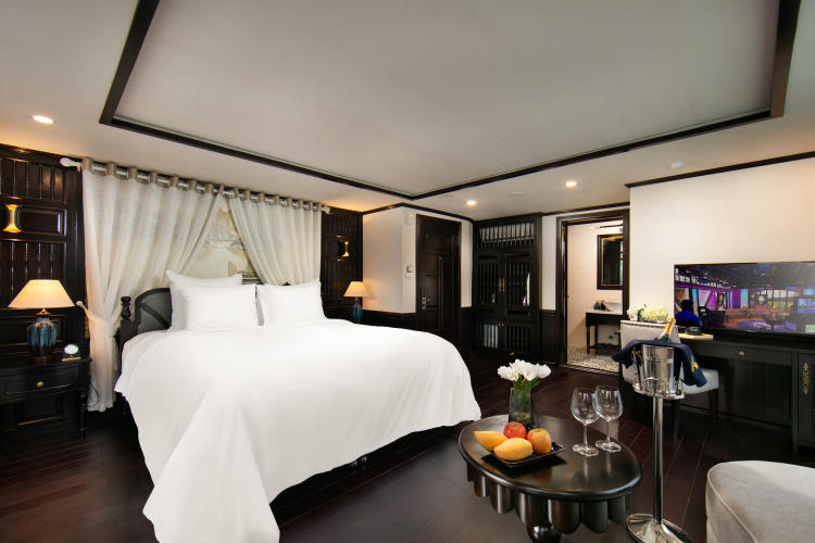 Du thuyền 5 sao Hermes Hạ Long 2 ngày 1 đêm