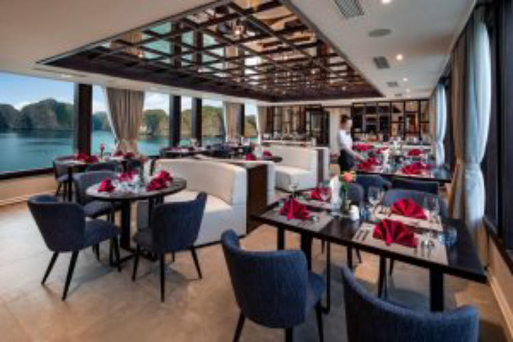 Du thuyền Lan Hạ Jade Sails Day Cruise