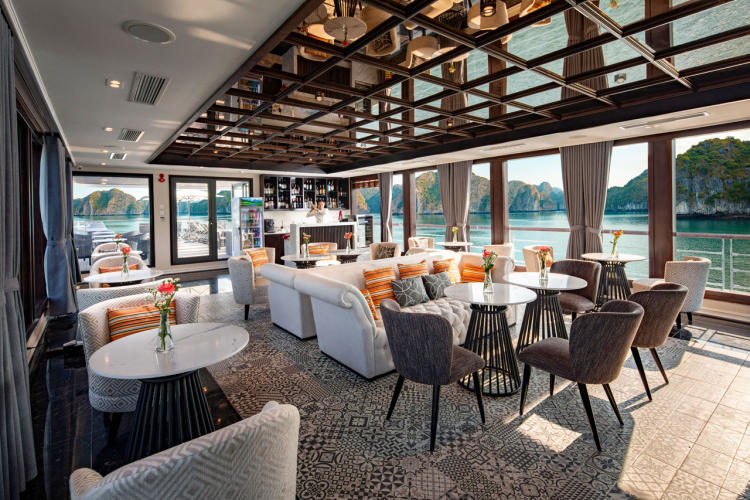 Du thuyền Lan Hạ Jade Sails Day Cruise