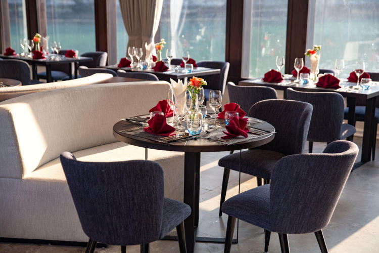 Du thuyền Lan Hạ Jade Sails Day Cruise