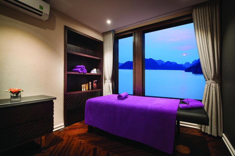 Du thuyền Lan Hạ Jade Sails Day Cruise