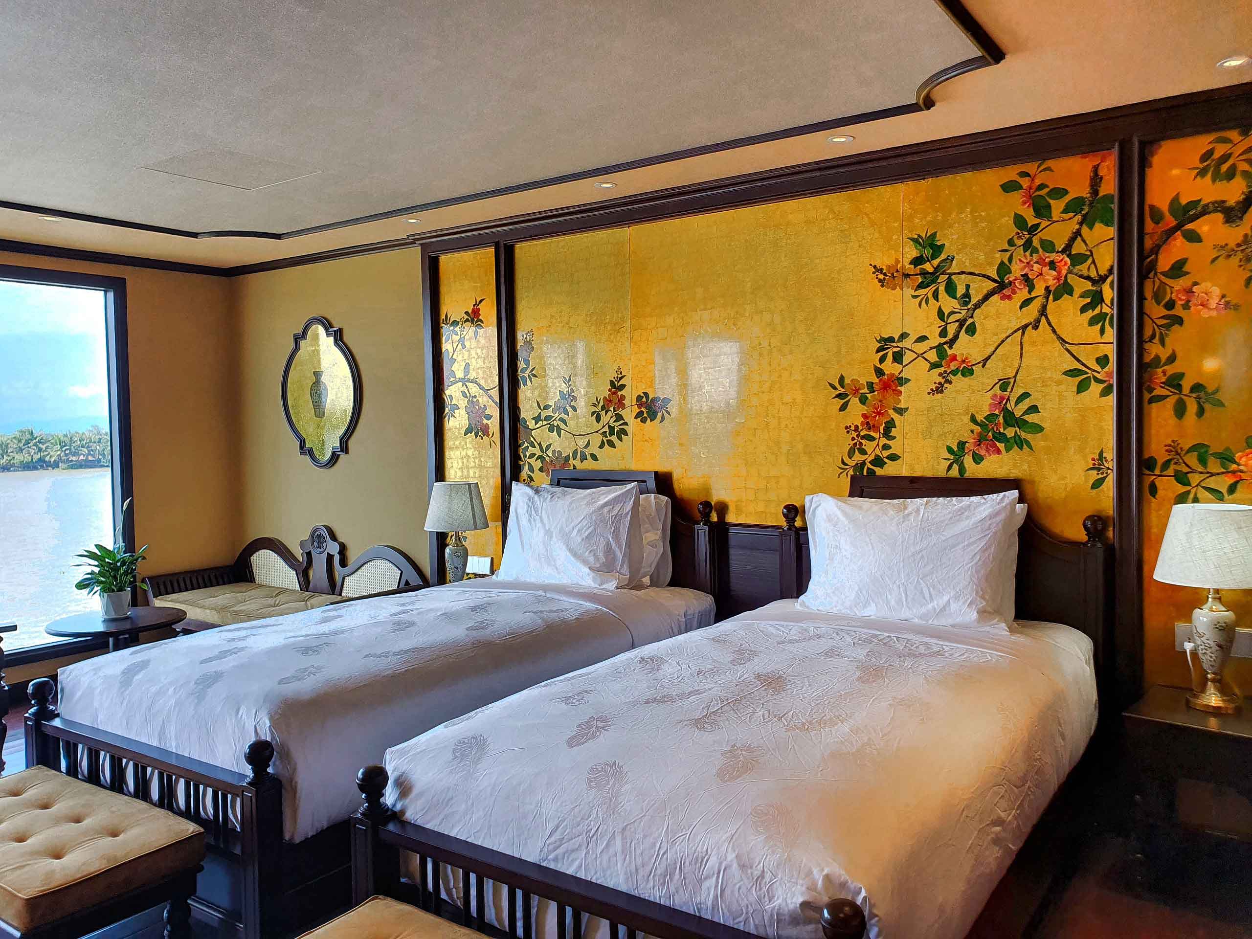 Du thuyền Indochine Premium Ha Long Bay 2 ngày 1 đêm