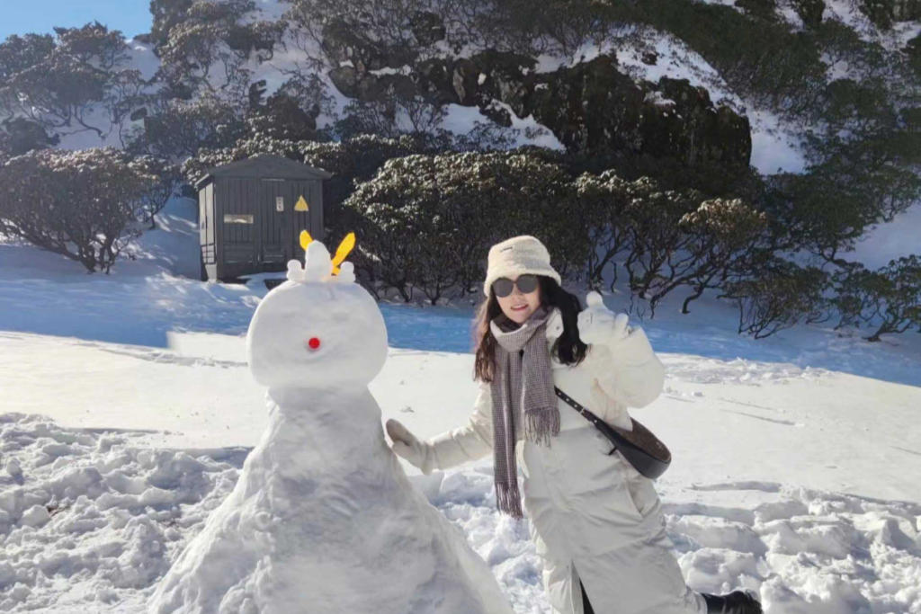 Tour Hà Khẩu - Côn Minh - Núi Tuyết Kiệu Tử Sơn 4 Ngày 4 Đêm