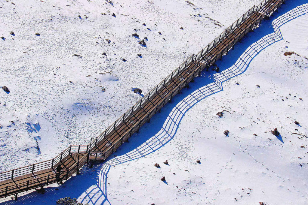 Tour Hà Khẩu - Côn Minh - Núi Tuyết Kiệu Tử Sơn 4 Ngày 4 Đêm