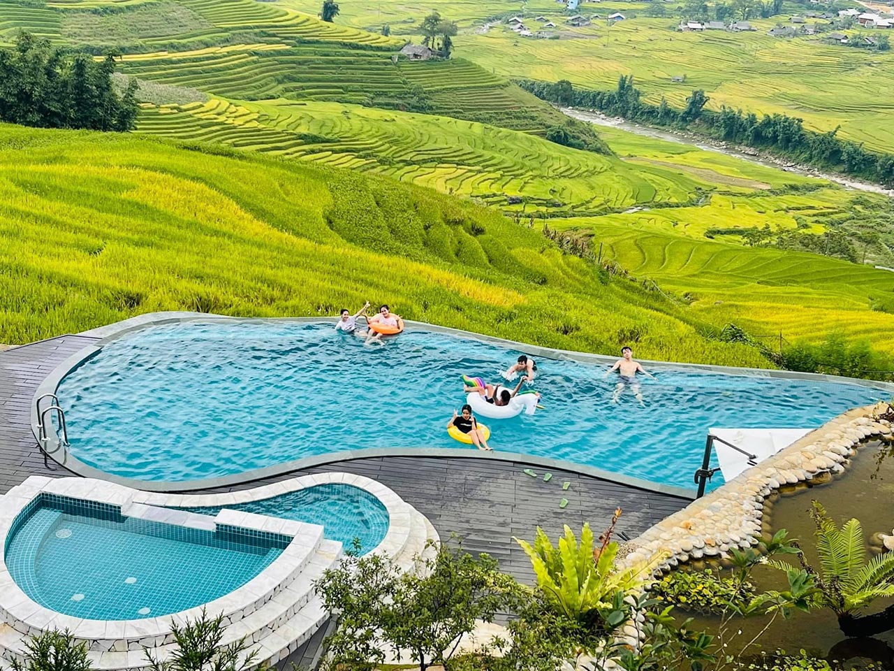 Combo Sapa Xe giường nằm Nghỉ Laxsil Ecolodge