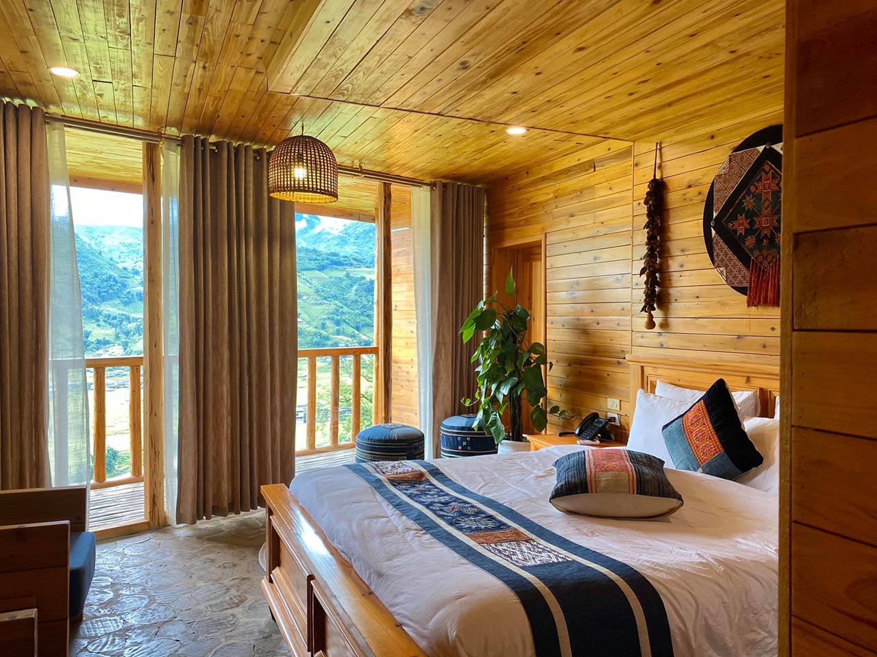 Combo Sapa Xe giường nằm Nghỉ Laxsil Ecolodge