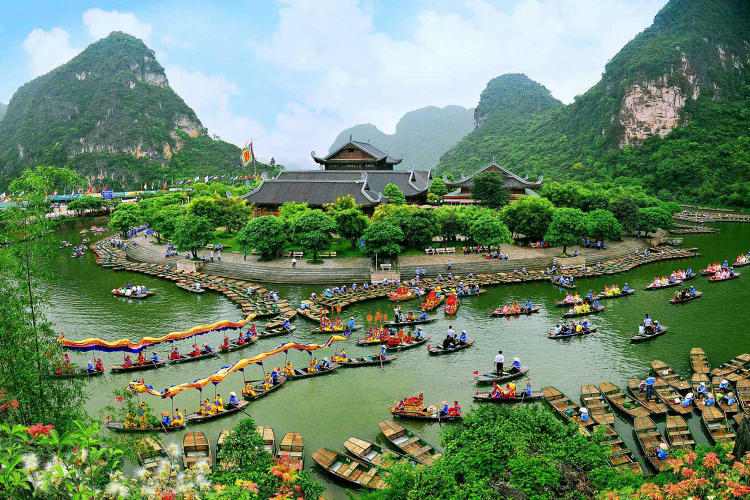 tour hoa lư tràng an hang múa