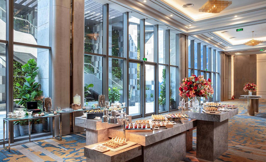 Vinpearl Landmark 81 Autograph Collection