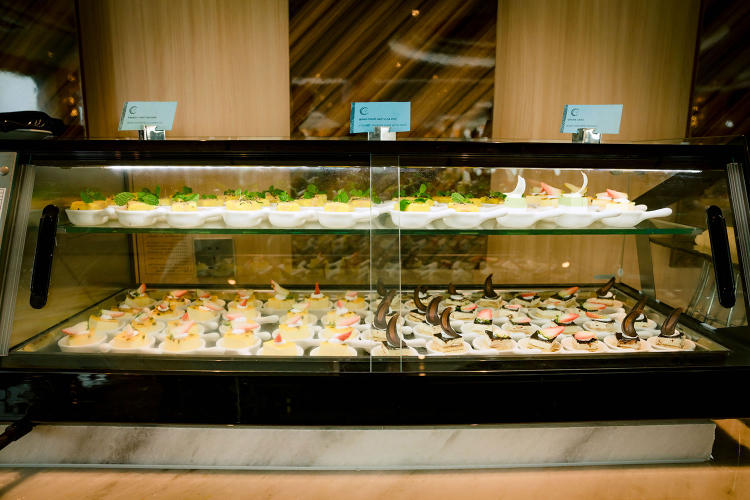 Du thuyền Luna Halong Cruise 5 sao trong ngày đẳng cấp