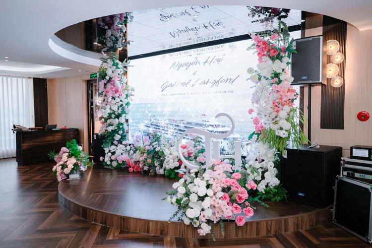 Du thuyền Luna Halong Cruise 5 sao trong ngày đẳng cấp