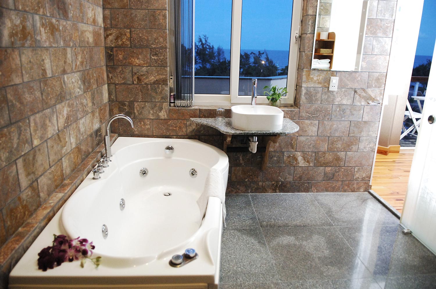 New Wave Hotel Vũng Tàu