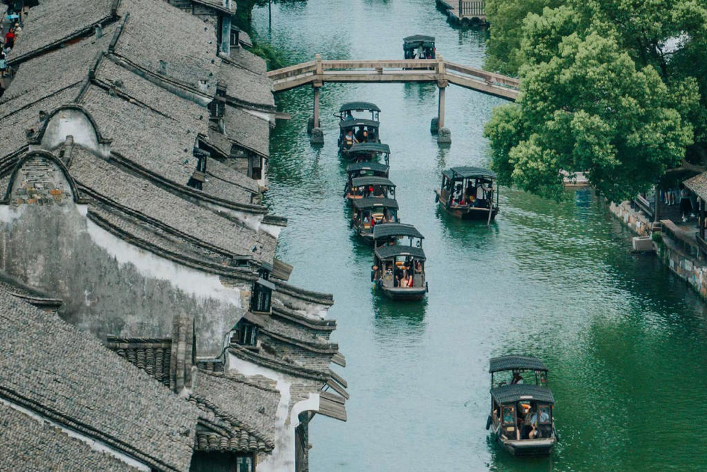 Tour Thượng Hải - Disneyland - Hàng Châu - Ô Trấn 5 Ngày 4 Đêm