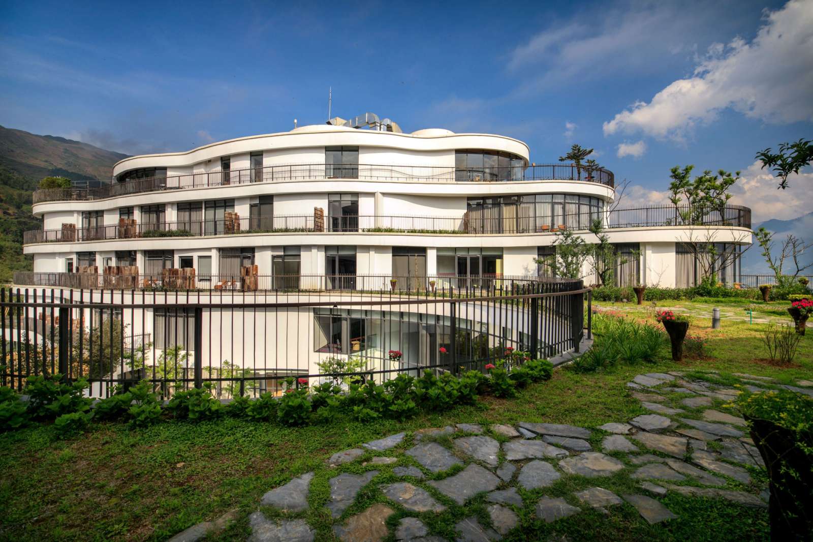 Combo Xe giường nằm nghỉ khách sạn Pao's Sapa