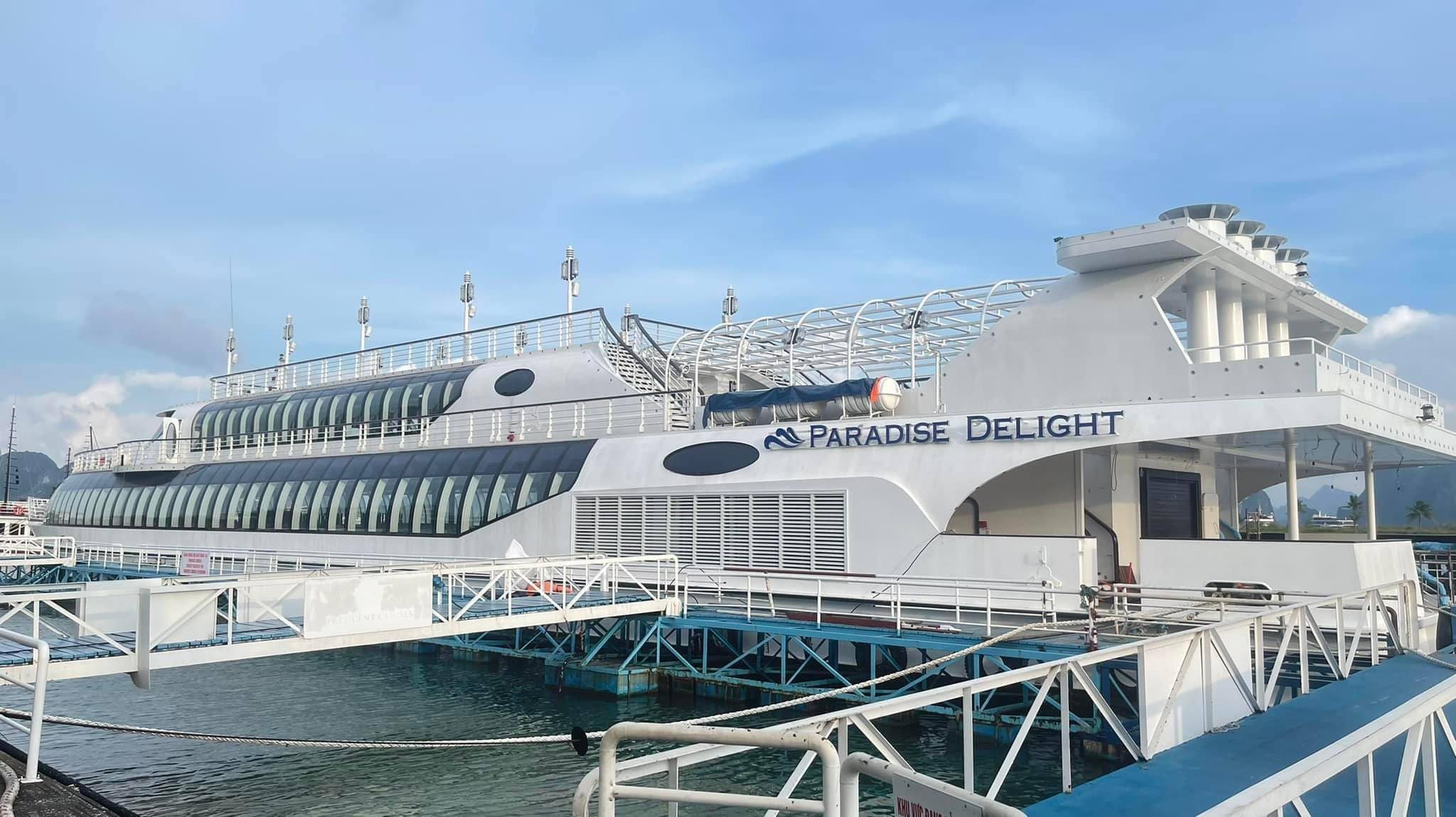 Nhà hàng du thuyền Paradise Delight Hạ Long 5 sao