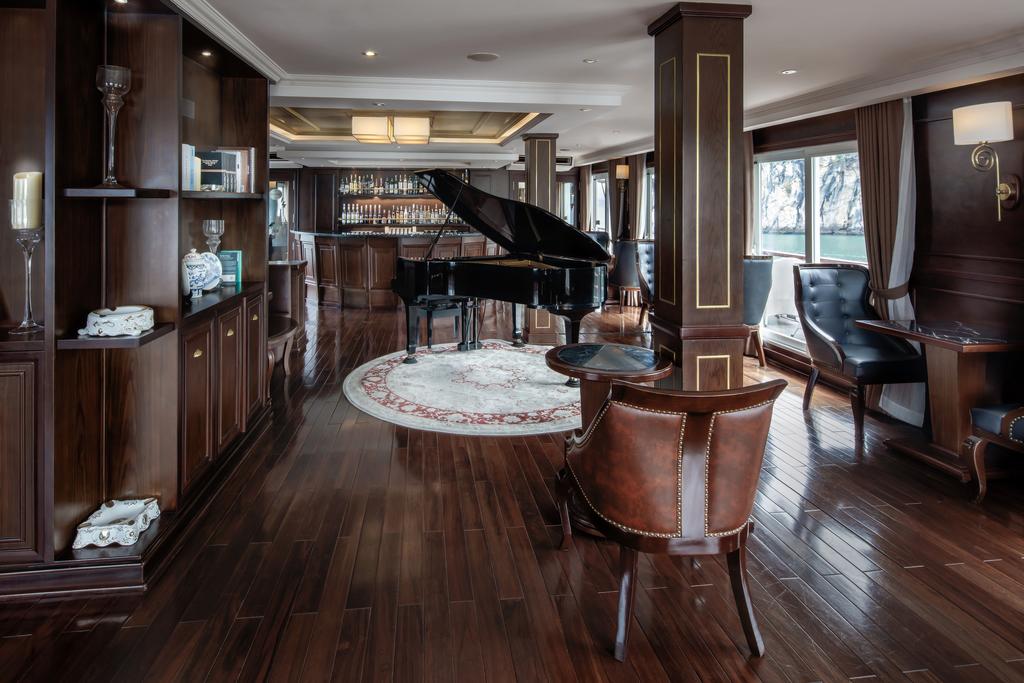 Du thuyền Paradise Elegance Cruise 2 ngày 1 đêm