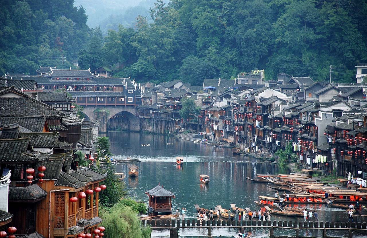 Tour Nam Ninh - Trương Gia Giới - Thiên Môn Sơn - Phượng Hoàng Cổ Trấn 6 ngày 5 đêm