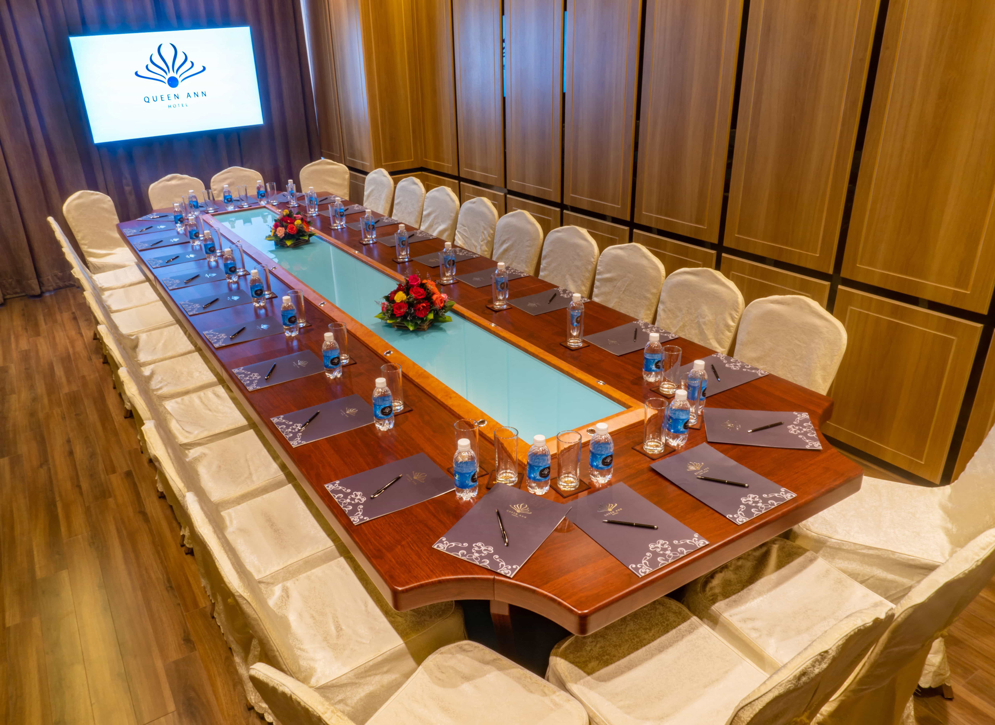 Queen Ann Hotel Nha Trang