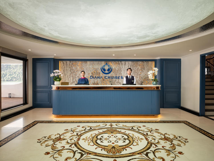 Du thuyền Diana Cruises 6 sao Lan Hạ 2 ngày 1 đêm