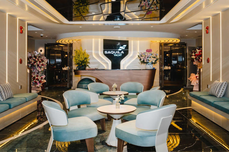 Du thuyền trong ngày Saquila Yacht Hạ Long