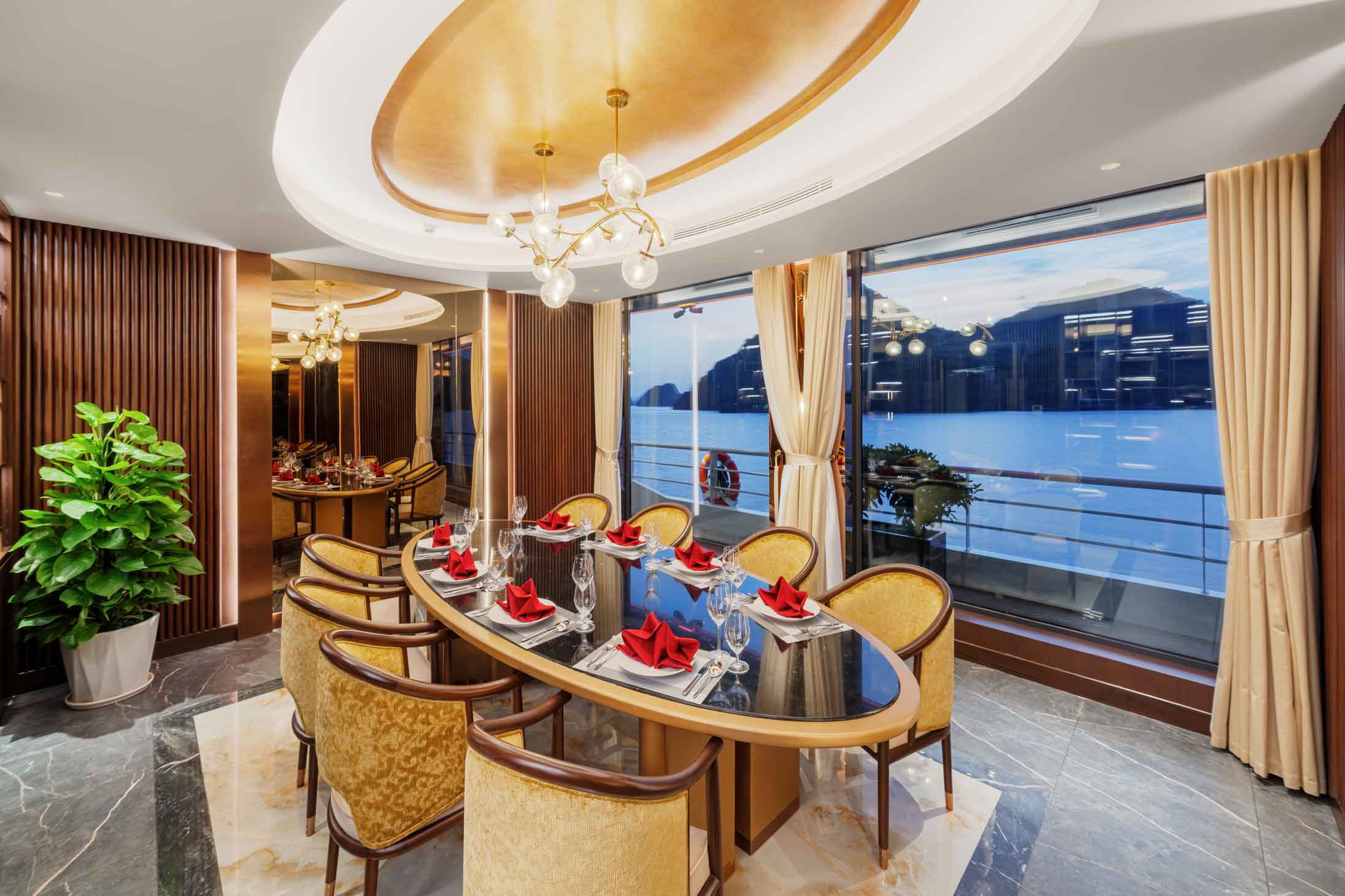 Du thuyền Sea Stars Cruise Hạ Long