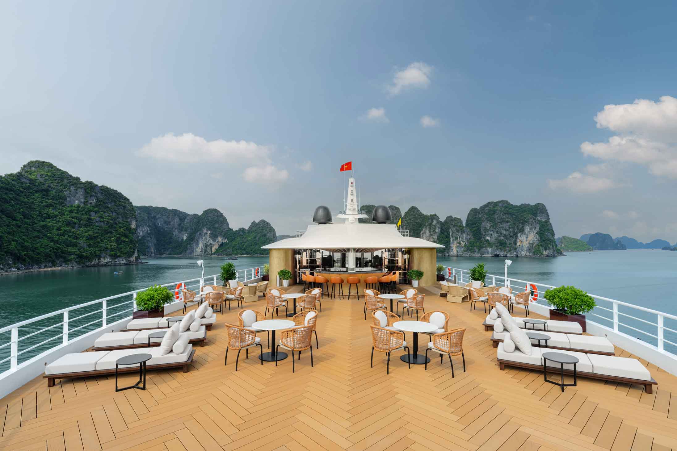 Du thuyền Sea Stars Cruise Hạ Long