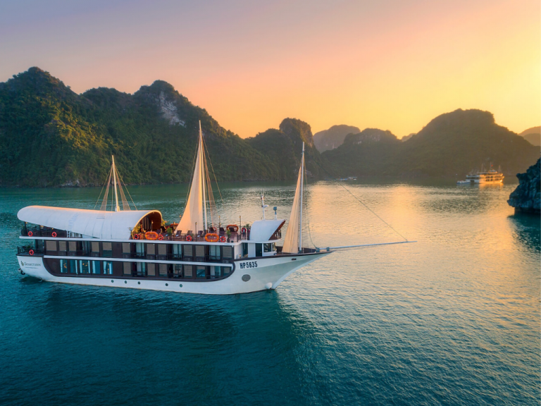 Du thuyền Sena Cruise 2 Ngày 1 Đêm