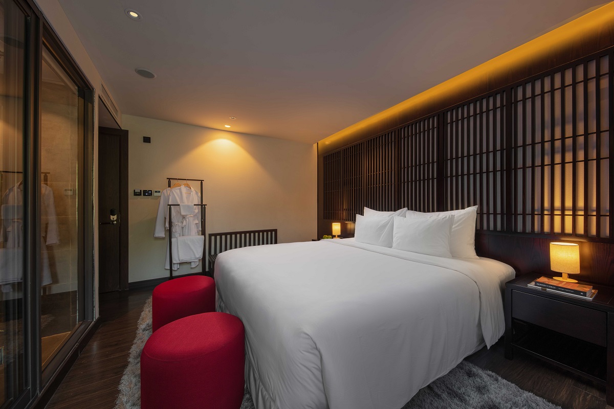 Du thuyền Scarlet Pearl Cruise  2 ngày 1 đêm