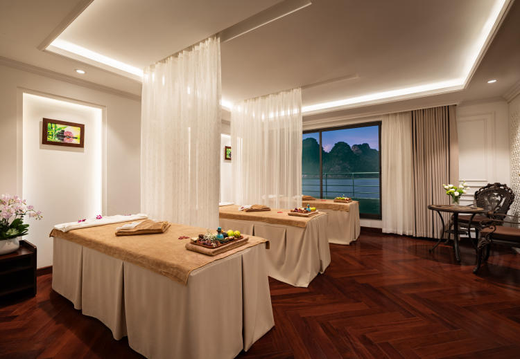 Du thuyền Diana Cruises 6 sao Lan Hạ 2 ngày 1 đêm