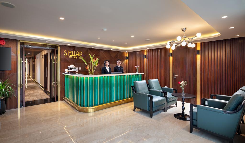 Du thuyền Stellar of the Sea Cruise 2 Ngày 1 Đêm