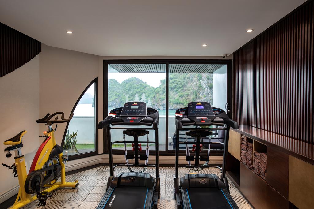 Du thuyền Stellar of the Sea Cruise 2 Ngày 1 Đêm