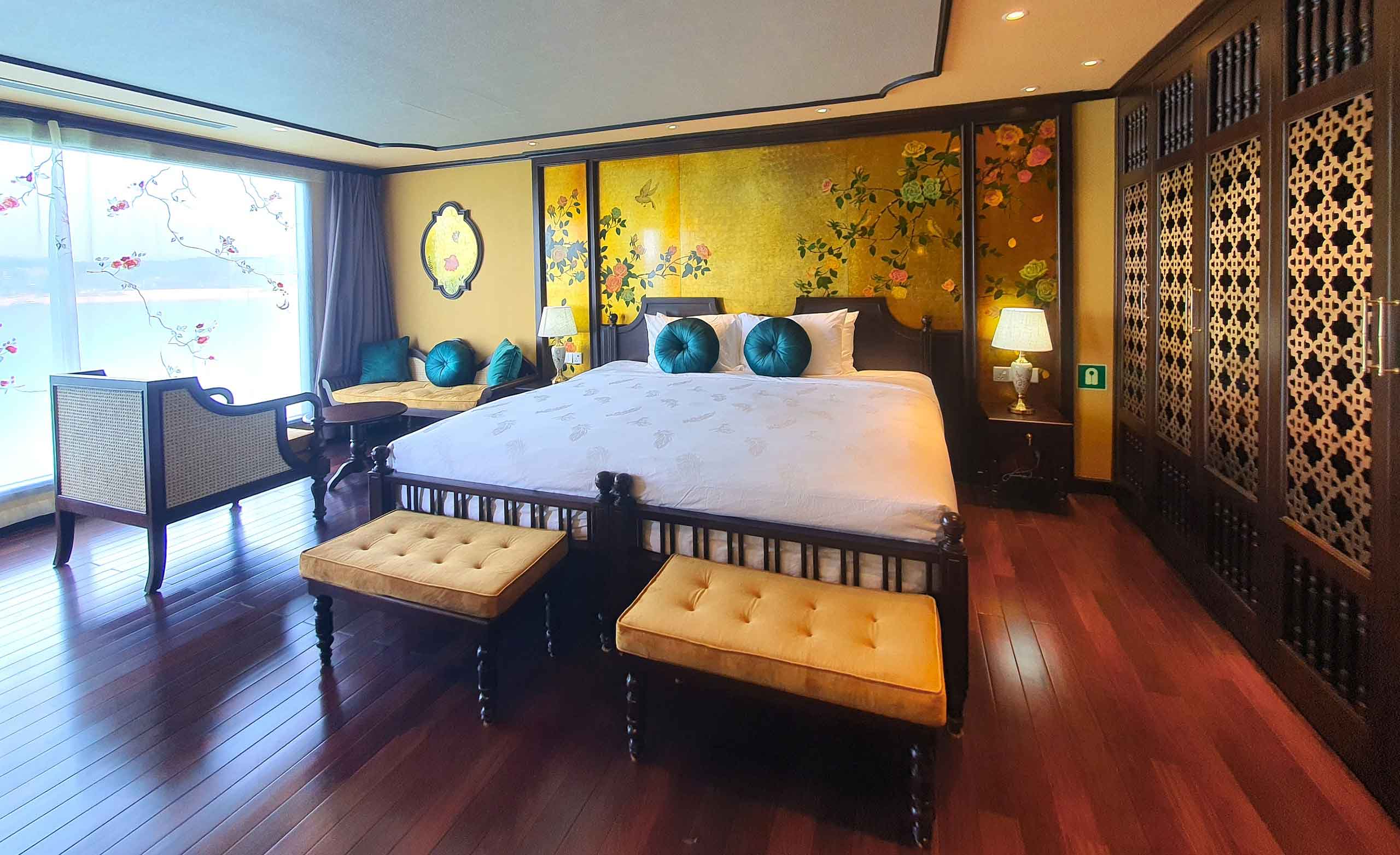 Du thuyền Indochine Premium Ha Long Bay 2 ngày 1 đêm