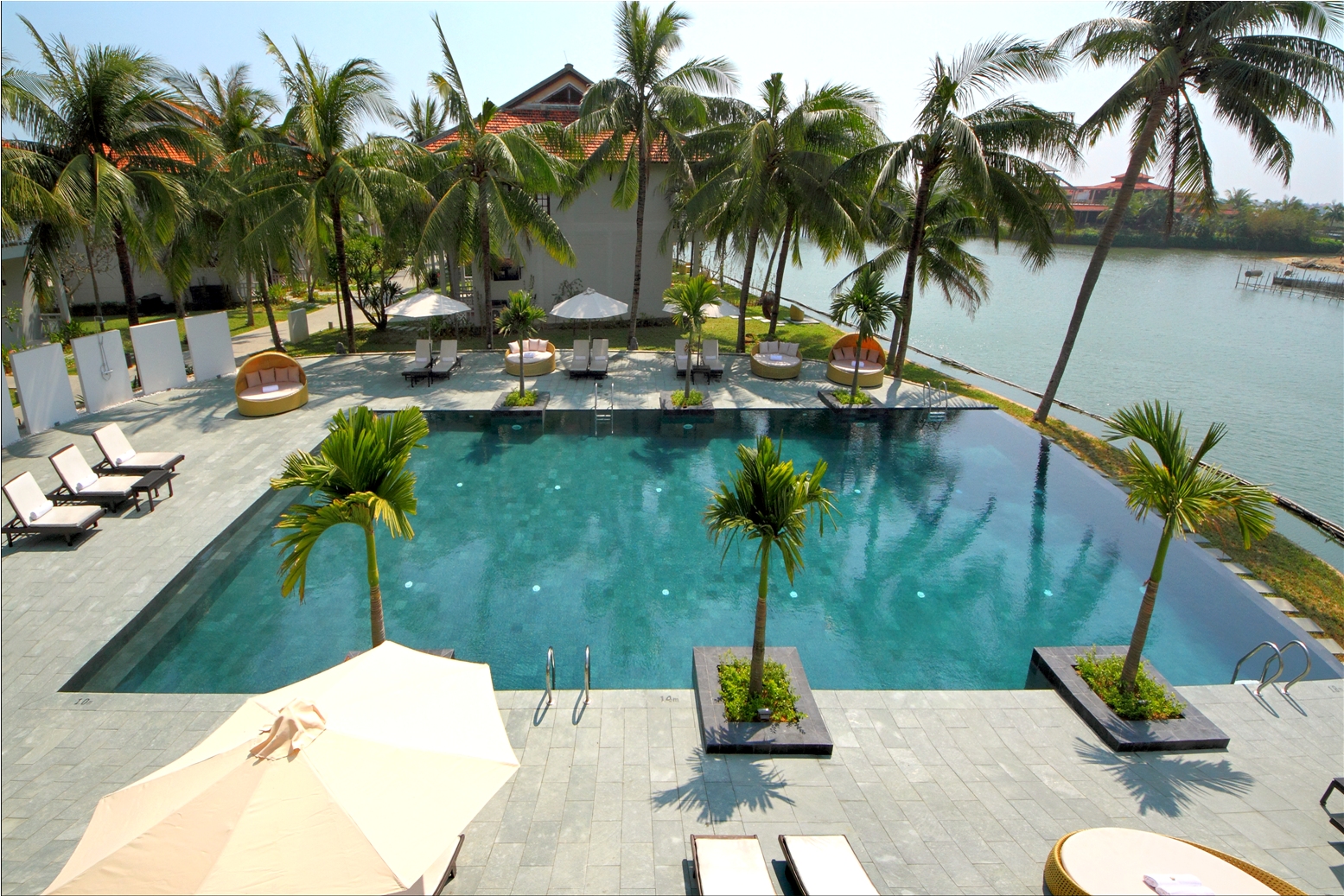 Hội An Beach Resort