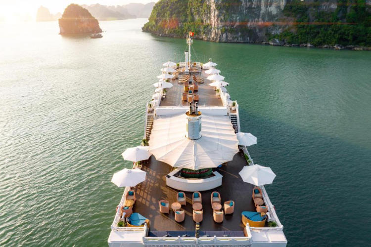 Âu Cơ Cruise