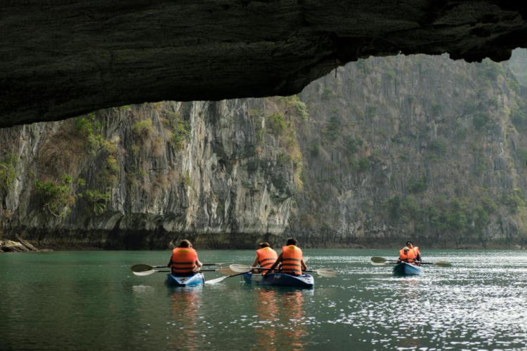 Du Thuyền Âu Cơ 5 Sao 2 Ngày 1 Đêm