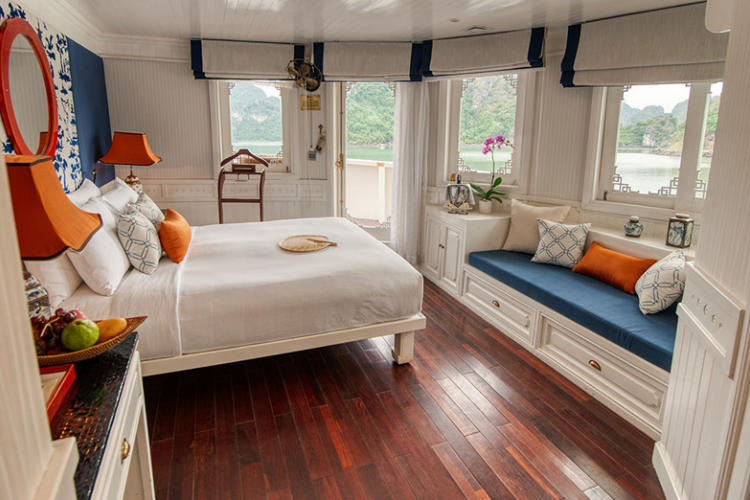 Du Thuyền Âu Cơ 5 Sao 2 Ngày 1 Đêm