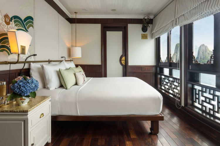 Du Thuyền Âu Cơ 5 Sao 2 Ngày 1 Đêm