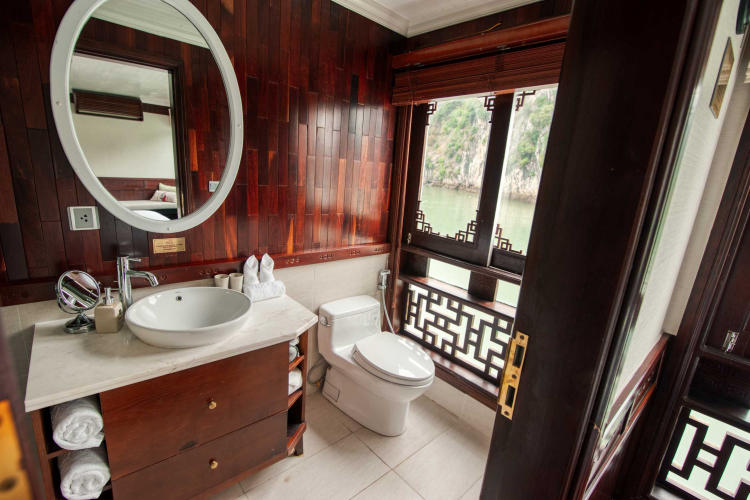 Du Thuyền Âu Cơ 5 Sao 2 Ngày 1 Đêm