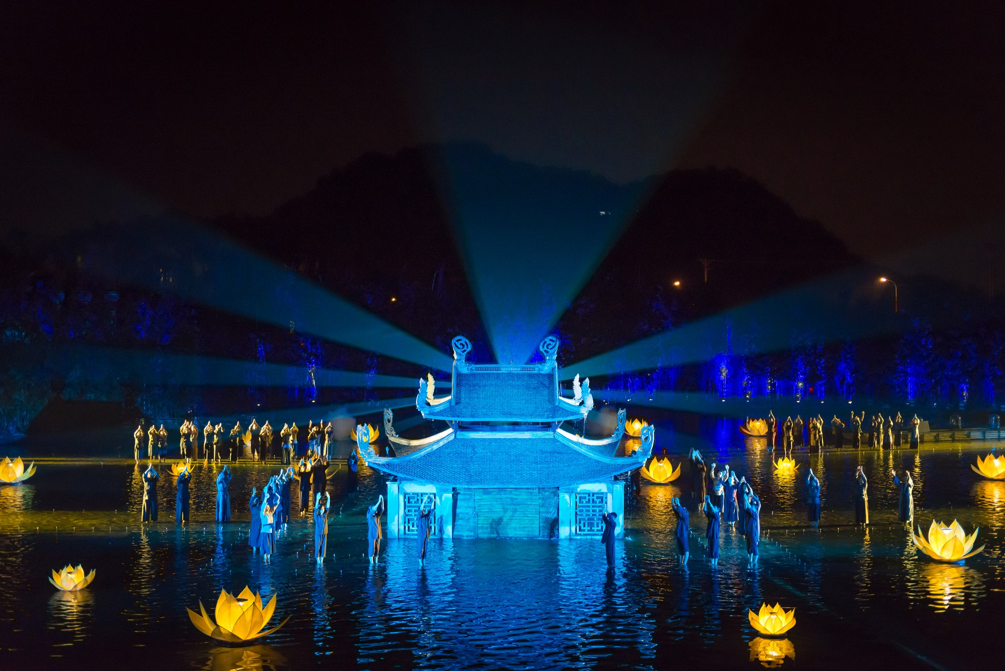 Tuần Châu Hà Nội