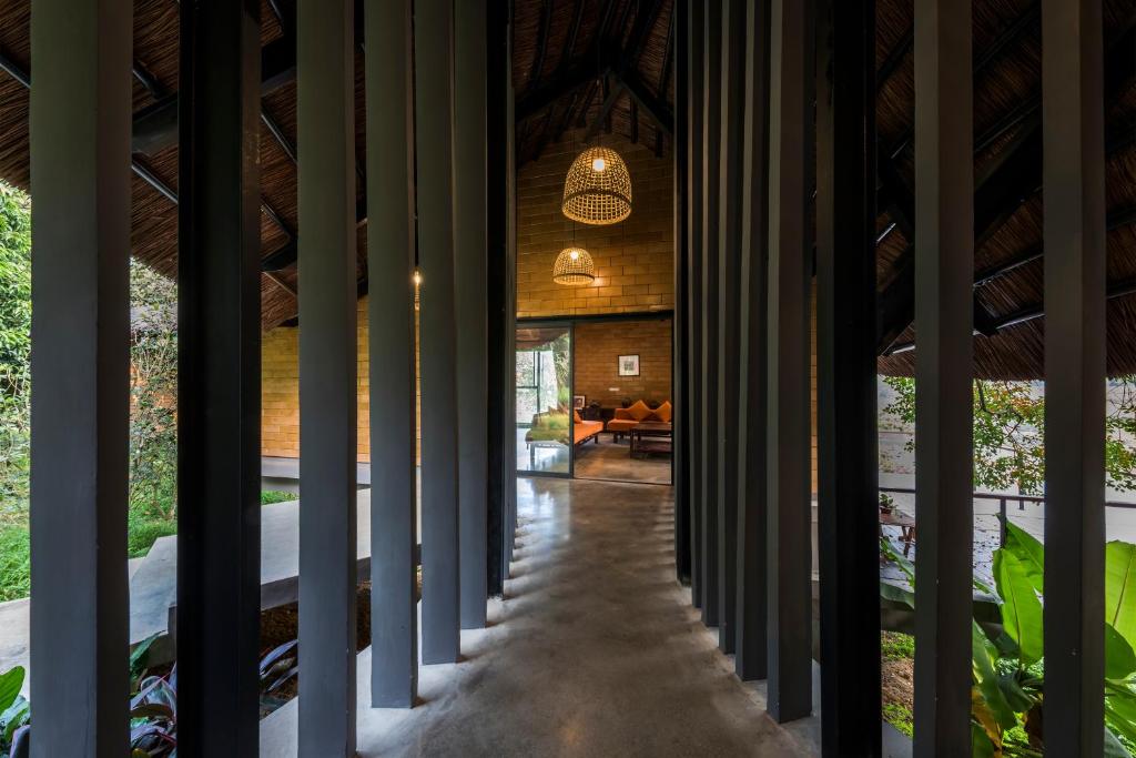 Tomodachi Retreat Làng Mít